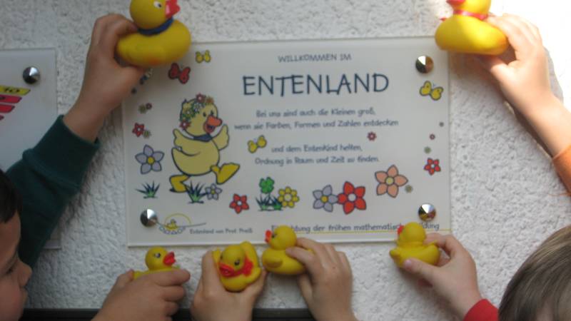 Auszeichnung Entenland von Prof. Preiß